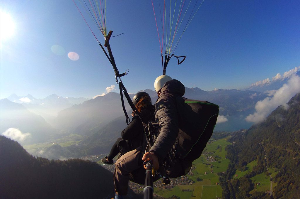 paragliding in interlaken, paragliding interlaken, paragliding in switzerland, paragliding switzerland