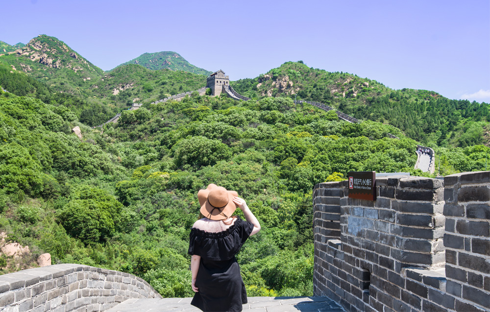 "girl at great wall of china", "Chinese traditional medicine in beijing"